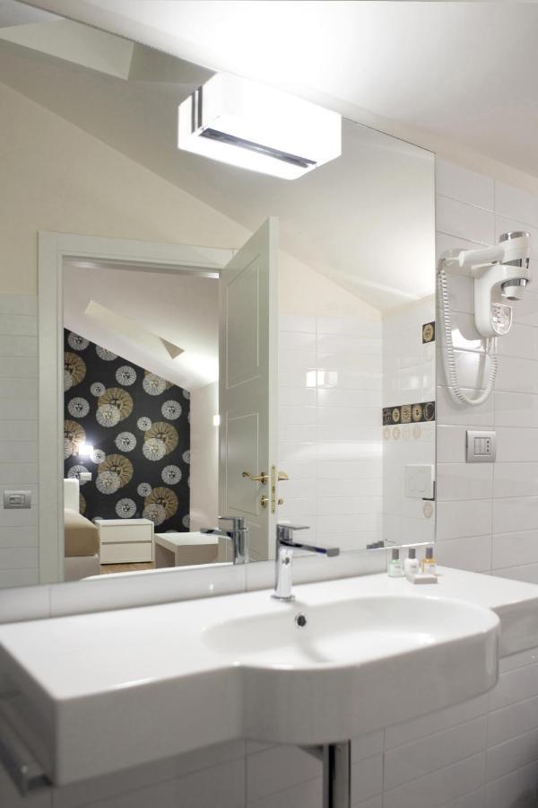 Santa Cesarea Residence Luxury Suite - La Vetta Del Sasso Barisano มาเตรา ภายนอก รูปภาพ
